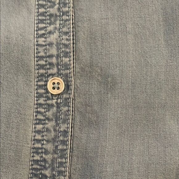 Light Denim colored Shirtdress, tie waist, long sleeved, side pockets - Picture 14 of 16